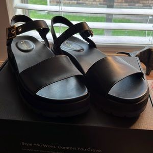 Vionic Sandals